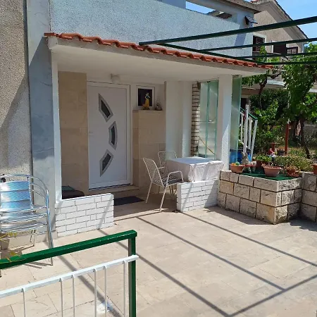 Casa Mia Lägenhet Punat Exteriör bild