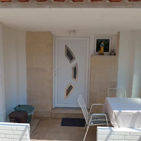Casa Mia Lägenhet Punat Exteriör bild